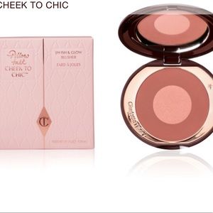 Charlotte Tilbury Cheek to Chic Pillow Talk Intense blush